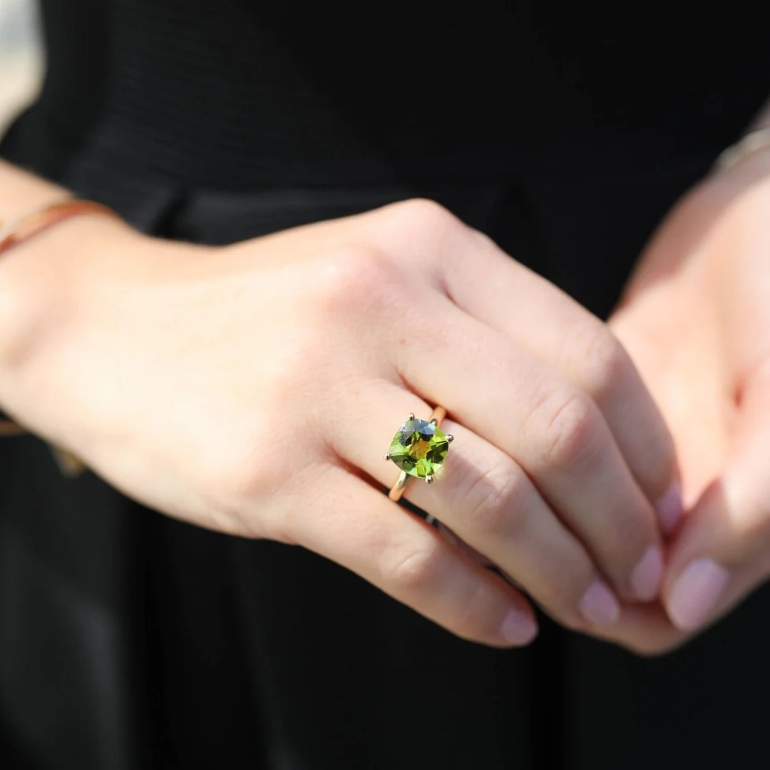 Kiki Cushion Peridot and Diamond Claw Ring - Image 2